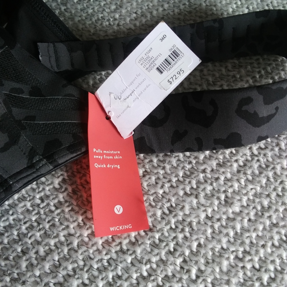 LIVI (Lane Bryant) Max Support Wicking Underwire Sports Bra Size 36D - Picture 4 of 10